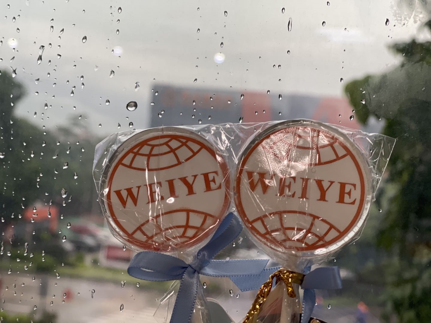 优德88铝材高甜预警 | 六一上班打卡，，，，，遇见甜甜彩蛋